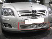 Toyota Avensis (06-09) накладка на решетку переднего бампера из нержавеющей стали.