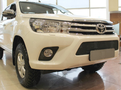 Toyota Hilux (15–) Защита радиатора Premium, хром